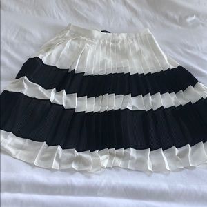 PLEATED MIDI SKIRT